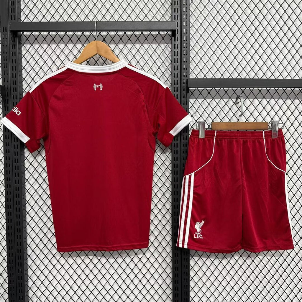 Ensemble 25/26 Liverpool Domicile Adult