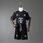 Ensemble Enfant 25/26 Bayern Munich (Domicile-Extérieur-Third)