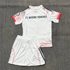 25/26 Ensemble Enfant  Bayern Munich Extérieur