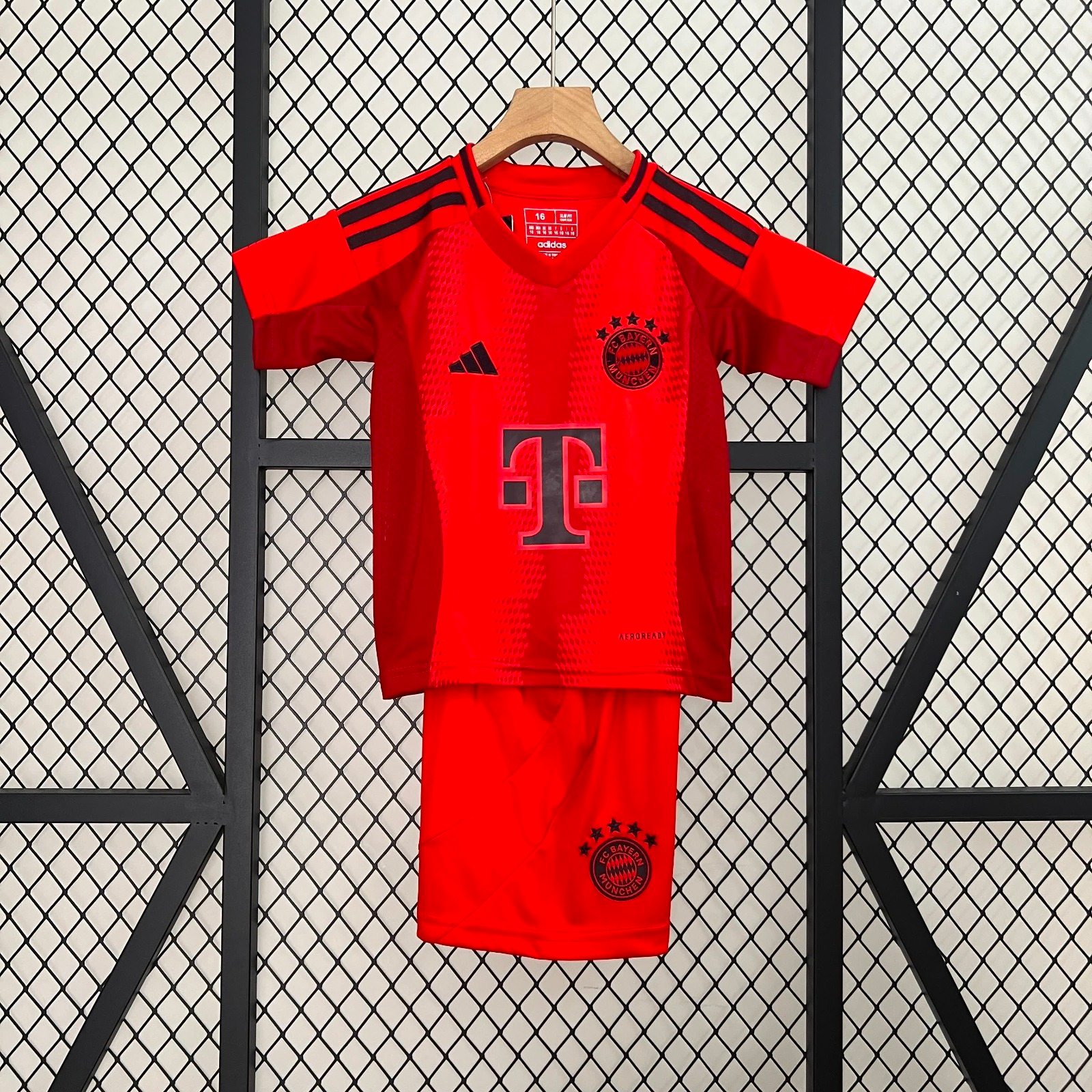 24/25 Ensemble Enfant Bayern Munich
